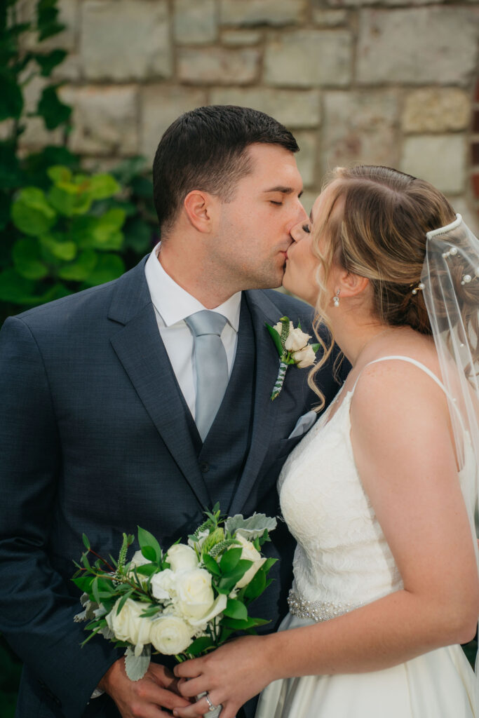 wedding-photography-madison-wi-couple-portrait