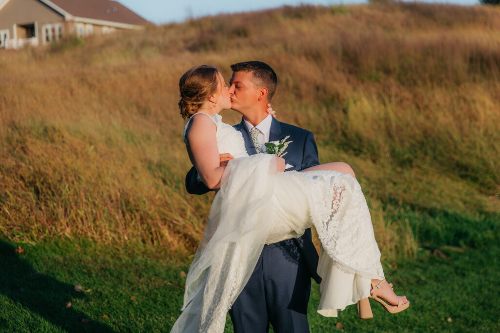 wedding-photography-madison-wi-couple-portrait